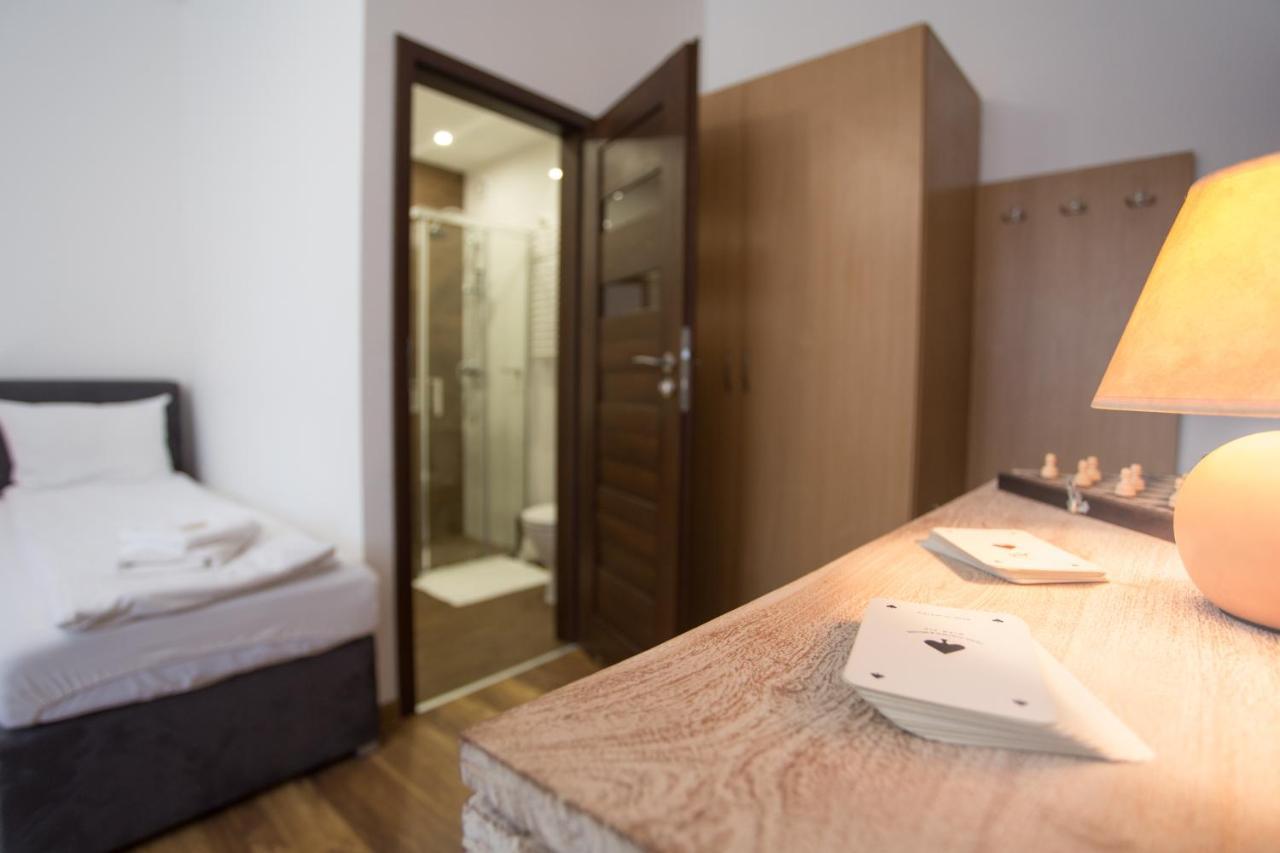 Fogra Travel Apartment Краков Экстерьер фото